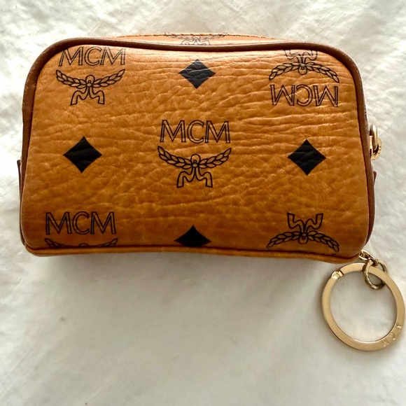 👑✅PRICE FIRM✅AUTHENTIC RARE MCM Visetos Wallet Key Pouch - Picture 4 of 17